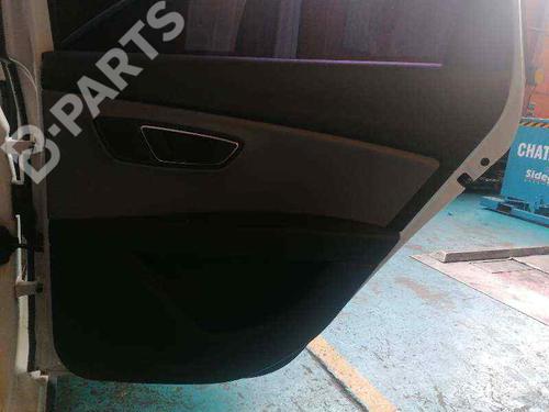 Used Right rear door panel Right rear door panel SEAT LEON ST (5F8) 2.0 TDI (150 hp) 8361546 8361546