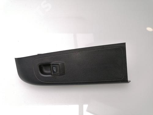 Used Right front window switch Right front window switch FORD TRANSIT COURIER B460 Box Body/MPV 1.5 TDCi (75 hp) 10408818 10408818