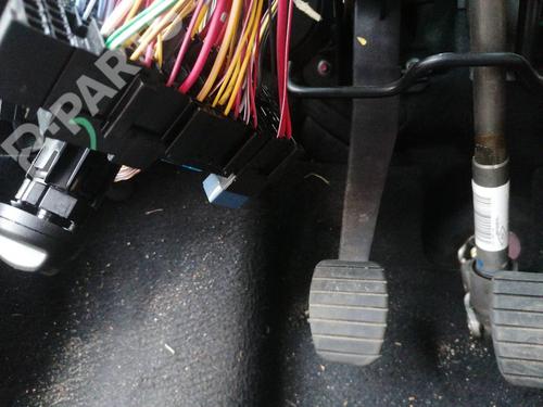 Used Clutch pedal Clutch pedal DACIA SANDERO II 1.0 SCe 75 (B8JC, B8JD) (73 hp) 11094625 11094625