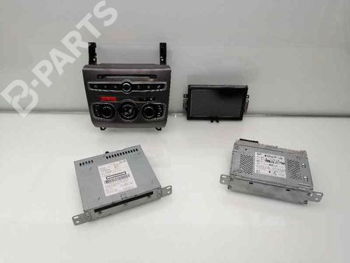 Used Radio Radio CITROËN C4 II (NC_) 1.6 BlueHDi 100 (99 hp) 8299112 8299112