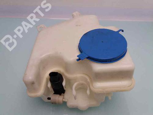 Used Windscreen washer tank Windscreen washer tank MERCEDES-BENZ B-CLASS Sports Tourer (W245) B 180 CDI (245.207) (109 hp) 7427644 7427644