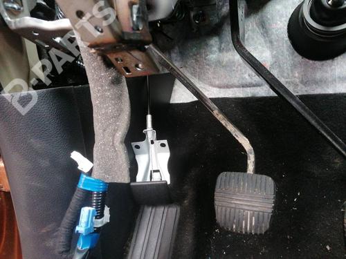 Used Clutch pedal Clutch pedal NISSAN NAVARA NP300 Pickup (D23, D23T) 2.3 dCi 4x4 (D231, D23T) (190 hp) 11180553 11180553