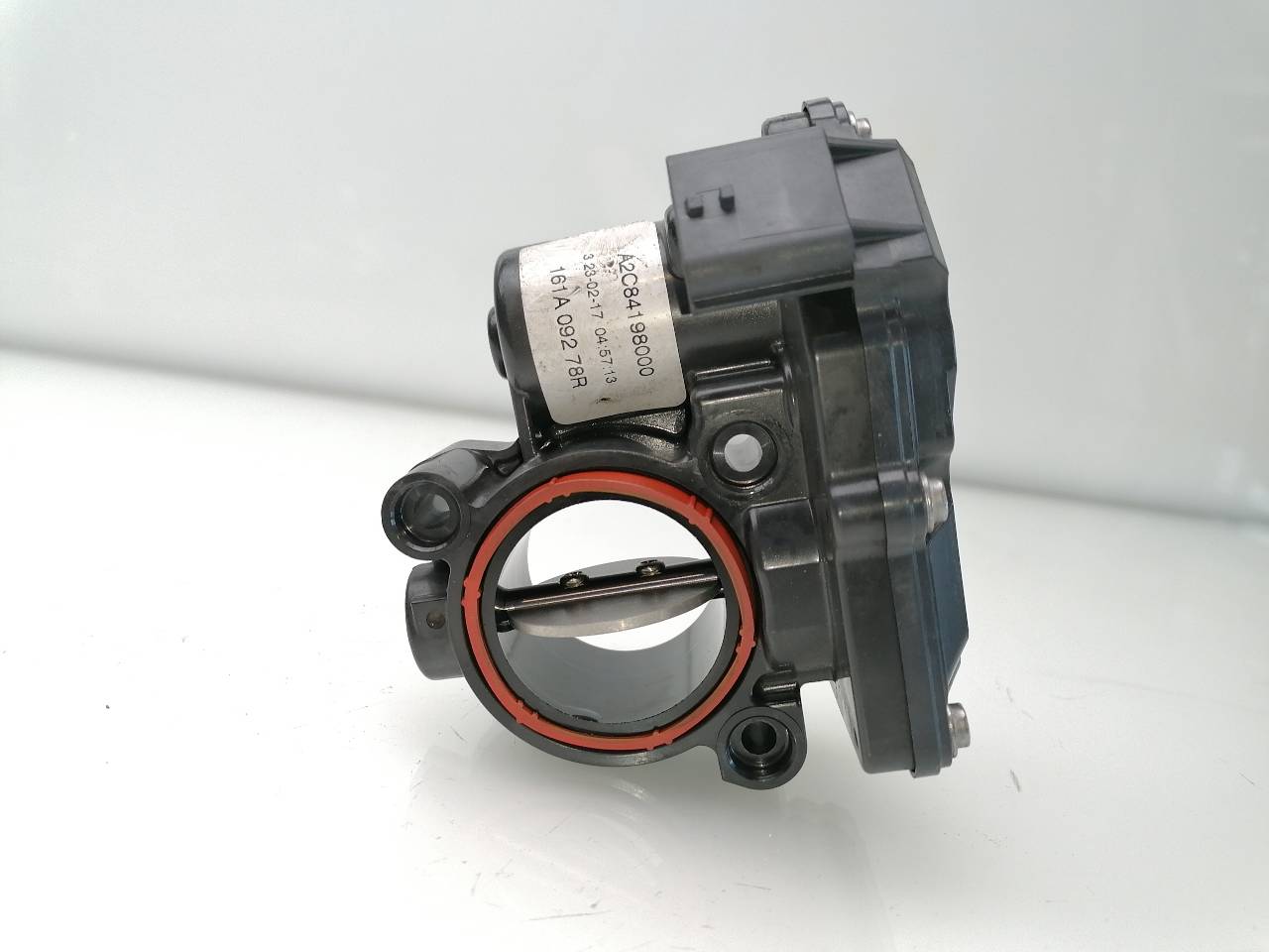 Throttle body NISSAN QASHQAI II SUV (J11, J11_) 1.6 dCi ALL MODE 4x4i