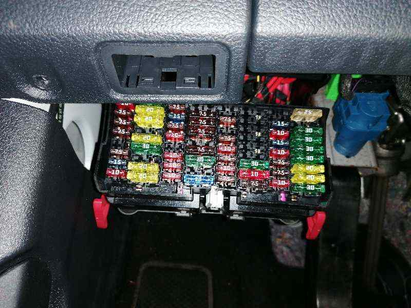 Sicherungskasten VW AMAROK (2HA, 2HB, S1B, S6B, S7A, S7B) 3.0 TDI