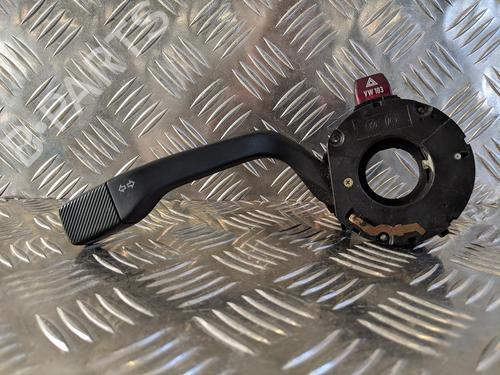 Used Steering column stalk VW POLO Coupe (86C, 80) 1.3 Cat (75 hp) 31781929