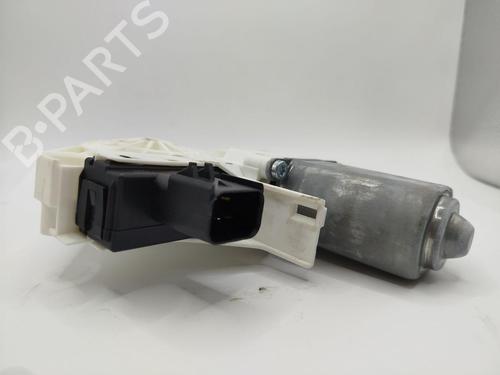 Left front window motor TESLA MODEL Y (5YJY) Long Range All-wheel Drive | BP31788806E21 