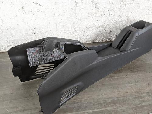 Armrest / Center console PEUGEOT 208 I (CA_, CC_) 1.2 VTI 82 | BP31784999I20 