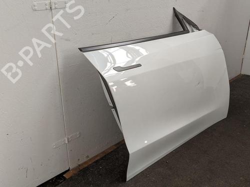 Right front door TESLA MODEL Y (5YJY) Long Range All-wheel Drive | BP31787422C3 
