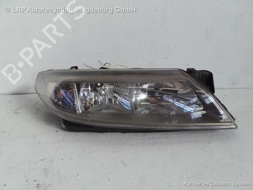 Used Right headlight NISSAN PRIMERA Hatchback (P11) 1.8 16V (114 hp) 31778129