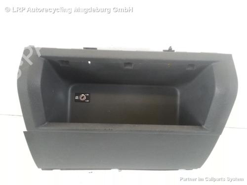 Used Glove box VW CADDY III MPV (2KB, 2KJ, 2CB, 2CJ) 2.0 SDI (70 hp) 31778604