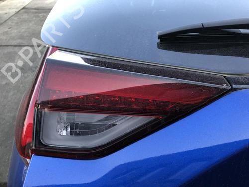 Feu de coffre gauche MITSUBISHI ECLIPSE CROSS (GK_, GL_) Plug-in Hybrid 4WD (GL3W) (188 hp) 31788998