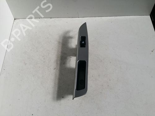 Used Right rear window switch CHEVROLET MATIZ (M200, M250) 1.0 LPG (67 hp) 31779693