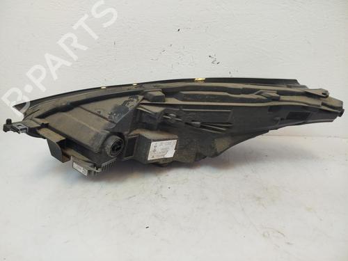 Right headlight TESLA MODEL Y (5YJY) EV All-wheel Drive | BP31788981C29 