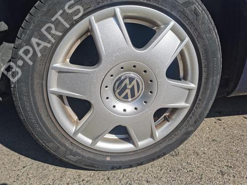 Andre VW BORA Variant (1J6) 1.6 16V (105 hp) 31789618