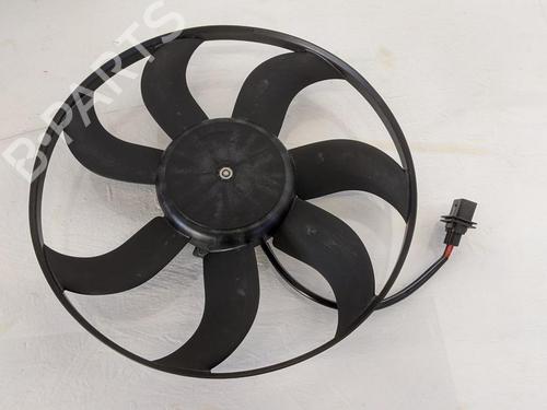 Used Radiator fan NISSAN PRIMERA Hatchback (P11) 1.8 16V (114 hp) 32396896