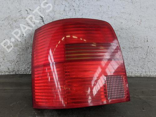 Venstre Baklys VW PASSAT B5 Variant (3B5) 2.5 TDI Syncro/4motion (150 hp) 31784626