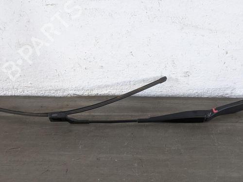 Used Front windshield wiper arm VOLVO V50 (545) 1.6 D (109 hp) 31786154