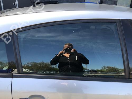rear-right-door-window-citroen-c4-i-lc_-2004-2005-2006-2007-2008-2009-2010-2011-2012-2013-2014-34351448 main image
