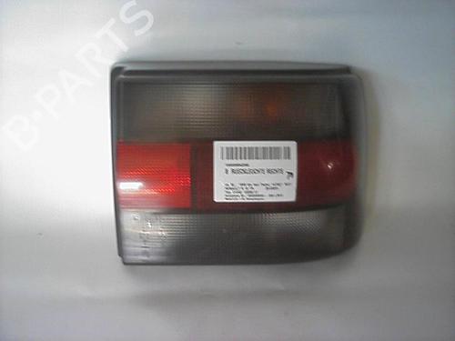 Used Right taillight NISSAN PRIMERA Hatchback (P11) 1.8 16V (114 hp) 31775934
