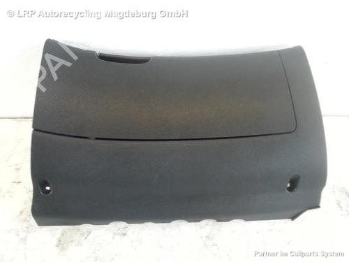 Dashboardkastje SKODA OCTAVIA II (1Z3) 1.9 TDI (105 hp) 31778319