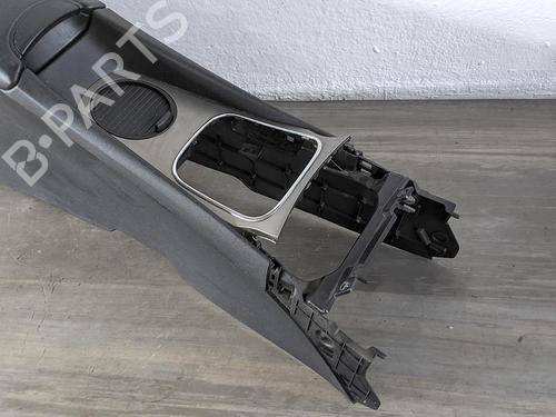 Armrest / Center console TOYOTA AVENSIS Estate (_T27_) 2.2 D-4D (ADT271_, ADT271R) | BP31785261I20 