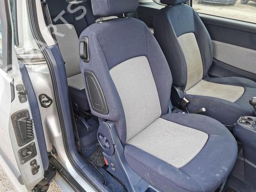 other-peugeot-1007-km_-2005-31959426 main image