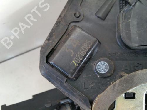 Venstre bagtil lås SUZUKI GRAND VITARA II (JT, TE, TD) 1.9 DDiS All-wheel Drive (JT419, TD44, JB419WD, JB419XD,... (129 hp) 31780757