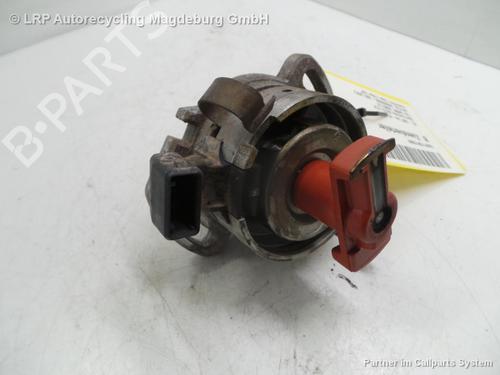 Verteiler für NISSAN PRIMERA Hatchback (P11) 1.8 16V (114 hp) 31777635