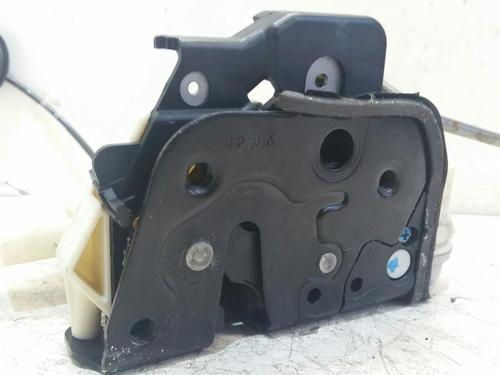 Venstre fortil lås AUDI A4 B7 (8EC) 2.0 (130 hp) 31780003