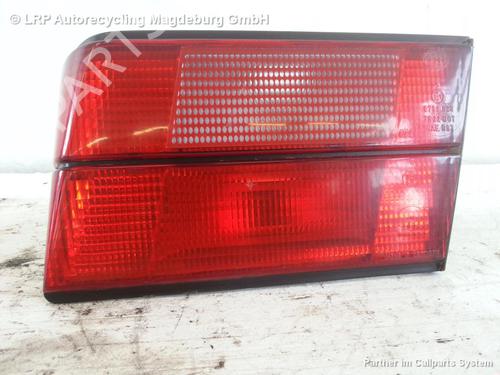 Farolim direito da mala BMW 5 (E34) 530 i V8 (218 hp) 31778950