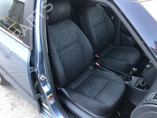 Sæde højre fortil Sæde højre fortil SKODA FABIA II Combi (545) 1.2 TSI (105 hp) 34331130 34331130