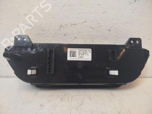 Climate control HYUNDAI i30 FASTBACK (PDE, PDEN) 1.0 T-GDI hybrid 48V | BP31791137I5