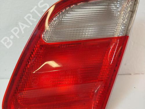 Højre baklys, luke MERCEDES-BENZ CLK (C208) CLK 430 (208.370) (279 hp) 31788831