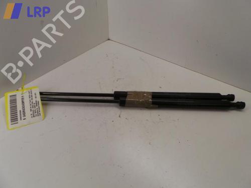 Used Hood lift support MERCEDES-BENZ E-CLASS (W210) E 220 CDI (210.006) (143 hp) 31776232