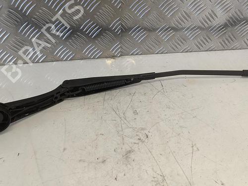 front-windshield-wiper-arm-ford-focus-iii-turnier-2010-2011-2012-2013-2014-2015-2016-2017-2018-2019-2020-31785544 main image