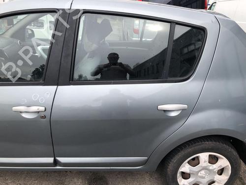 Porta trás esquerda Porta trás esquerda DACIA SANDERO 1.6 (BS0D, BS0B, BS0F, BS0H) (87 hp) 36360765 36360765