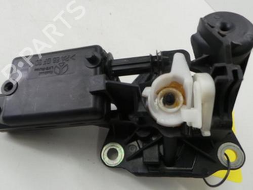 Used Tailgate handle Tailgate handle RENAULT CLIO II (BB_, CB_) 1.2 16V (BB05, BB0W, BB11, BB27, BB2T, BB2U, BB2V, CB05,... (75 hp) 33438498 33438498