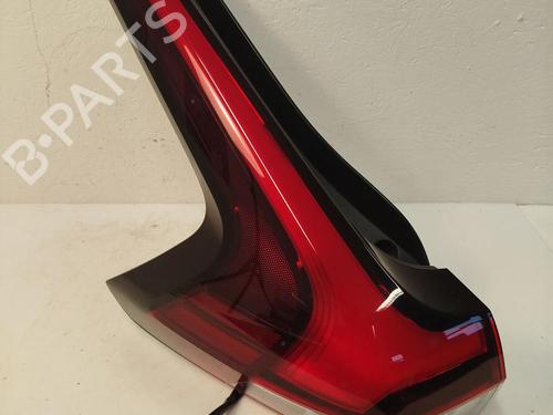 Rückleuchte Links für MITSUBISHI ECLIPSE CROSS (GK_, GL_) Plug-in Hybrid 4WD (GL3W) (188 hp) 31788610