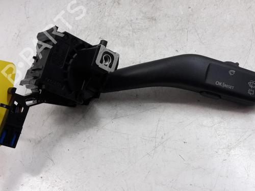 Used Steering column stalk VW TOURAN (1T1, 1T2) 1.9 TDI (90 hp) 31779302