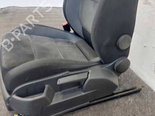 Left front seat VW GOLF PLUS V (5M1, 521) 1.4 TSI | BP31788281C15 - Image 6