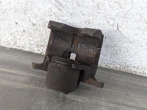 Used Left front brake caliper MAZDA 6 Estate (GH) 2.2 MZR-CD (GH10) (163 hp) 31783951