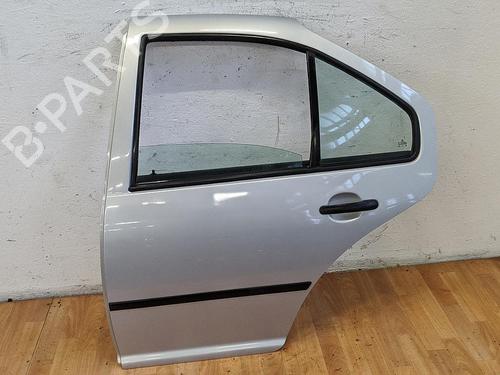 Outra VW BORA I (1J2) 1.6 (101 hp) 31783538