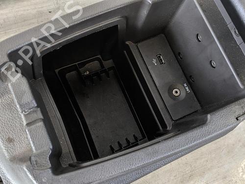 Armrest / Center console FORD FOCUS III Turnier 1.0 EcoBoost | BP31783905I20 