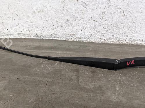 front-windshield-wiper-arm-skoda-yeti-5l-2009-2010-2011-2012-2013-2014-2015-2016-2017-31783680 main image