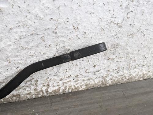 Front windshield wiper arm VW PASSAT B5 Variant (3B5) 2.5 TDI Syncro/4motion | BP31784619C143