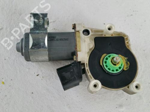 Right front window motor BMW 5 Touring (E61) 535 d | BP31780771E20 - Image 3