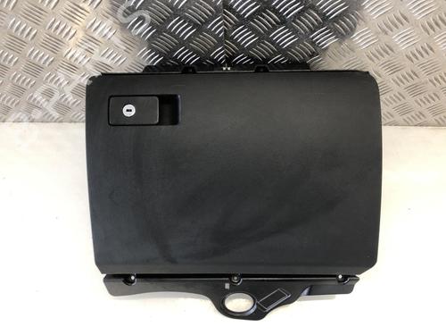 Used Glove box VW PASSAT B6 Variant (3C5) 1.9 TDI (105 hp) 31786396