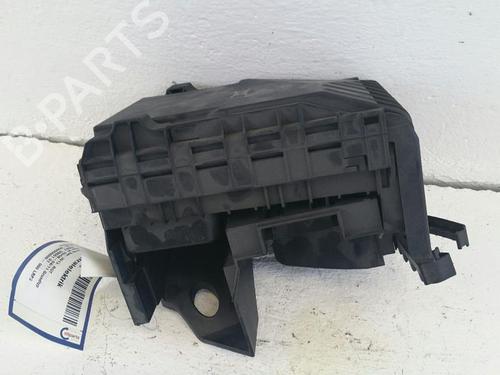 Sikringsdåse NISSAN PRIMERA Hatchback (P11) 1.8 16V (114 hp) 31779649