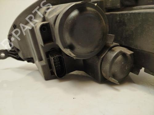 Right headlight VW GOLF V (1K1) 2.0 TDI | BP31788781C29 
