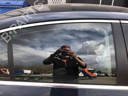 Deurruit rechts achter Deurruit rechts achter VW PASSAT B6 (3C2) 1.9 TDI (105 hp) 34141752 34141752